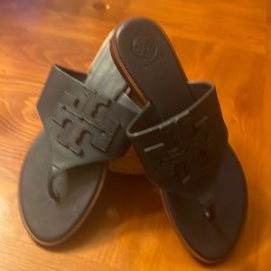 Tory Burch slides. Authentic. Like New